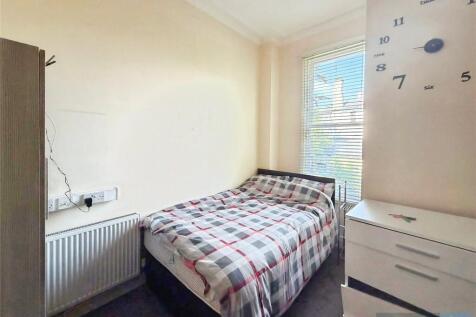 Croxteth Drive, Liverpool, Merseyside, L17 photo 4