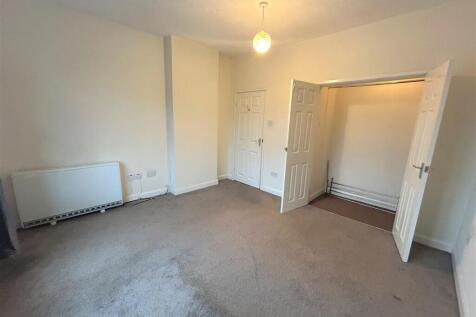 Bedroom 3.jpg