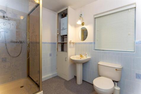 Guest downstairs shower room SAPL9448-20250805-DxO