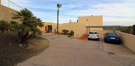 Parking and facade