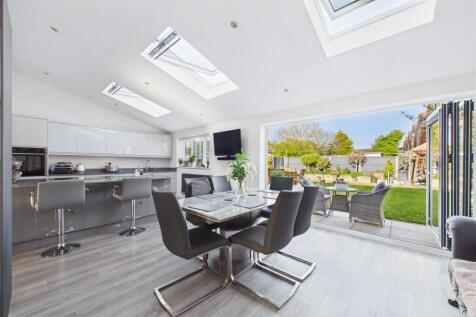 Kitchen Dining Area