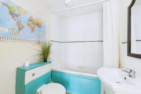 6 - Flat 99 The Maytrees.jpg