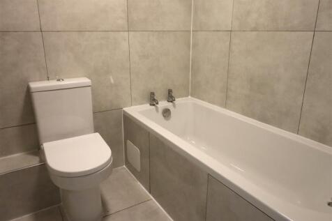 Bathroom.JPG
