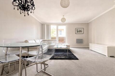 03-living-dining-room.jpg