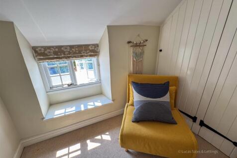 14 Church St Isham-01.jpg