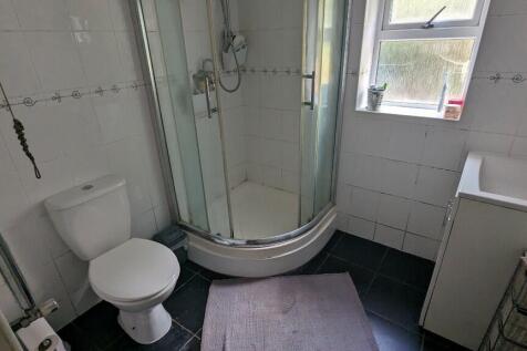 Donnington Road, Reading, Berkshire, RG1 photo 4