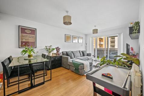 Living Room/Kitchen