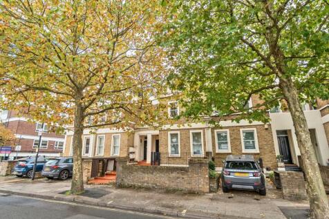 London, W12 - property photo