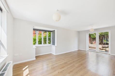 Spinning Wheel Court, Cashes Green, Stroud photo 3
