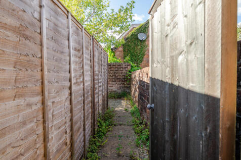 1321376-3-686bf82...