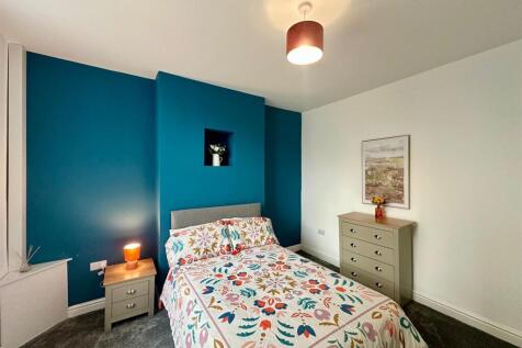 ROOM 1.2.jpg