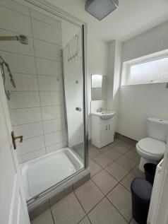 room 2 ensuite 
