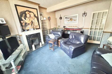 lounge2.jpg