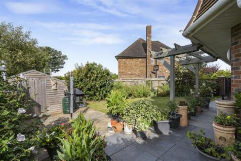 Side Elevation &amp; Garden