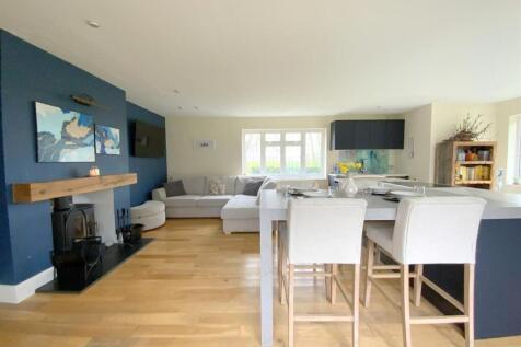 Living/Dining Kitchen