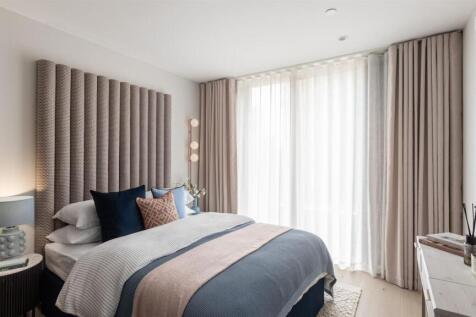 vb5501070_Triptych_1_07_003_3200x2134-2560x1440.jp