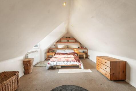 3 bed, 2 bath Flat in Leeds - Photo 18