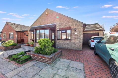 Clacton-on-sea, CO16 - property photo