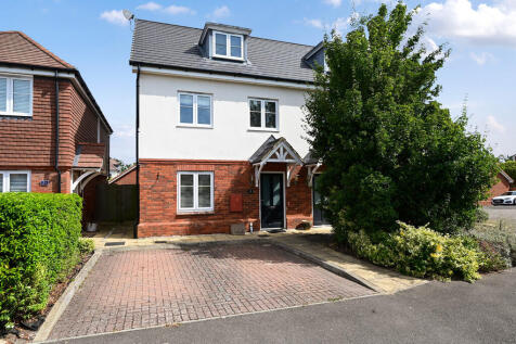 8 Clarks Farm Way...
