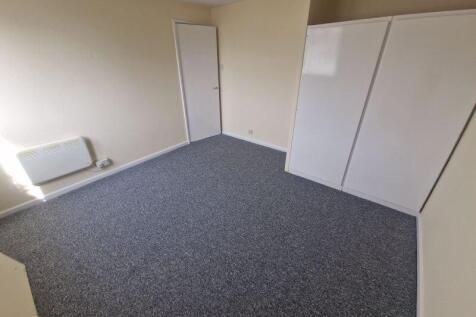 Magennis Close, Gosport photo 3