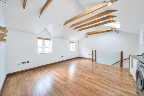 Weybridge, KT13 - property photo