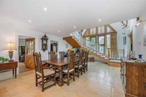 Dining/Sitting Room