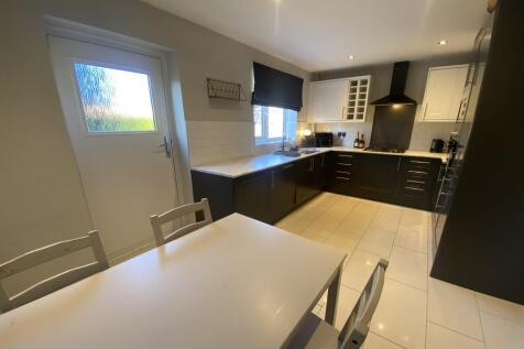 Mardon Close, Knutsford photo 4