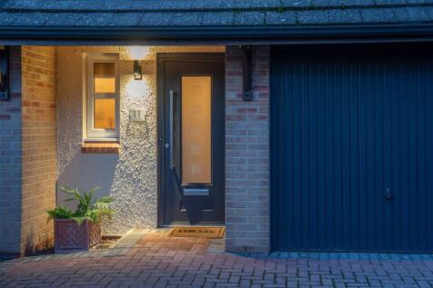 Welcome Home To Overwood Place...