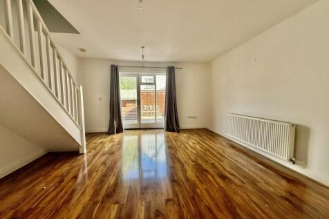 All Saints Court, Bury St. Edmunds, Suffolk, IP33 photo 3