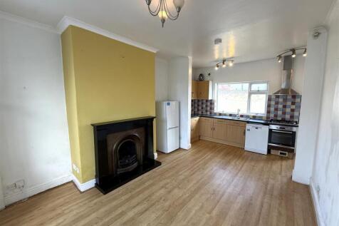 Dining Kitchen 1.JPG