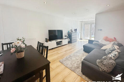 Lupin Drive, Chelmsford photo 3