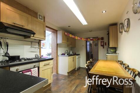 Flora Street, Cathays photo 4