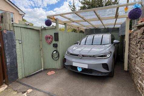 External Rear Carport