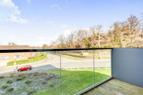 Finchdale Close, Wakefield, West Yorkshire, WF1 photo 4