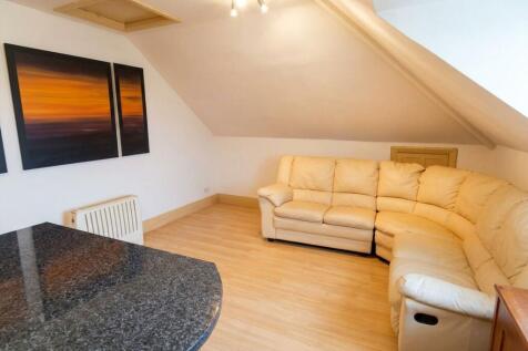 27 Sylvan Avenue, Mill Hill, NW7 photo 4