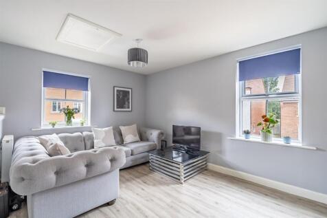 LOUNGE SPACE
