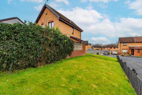 302 Ritchie park johnstone pa5 8jn L-44