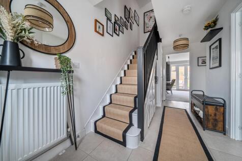 1395508-18-695d126bba6d9