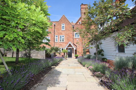 Hillside House, Cravenwood Close, Weeley