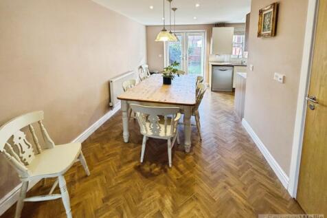 Open Plan Kitchen Living Space