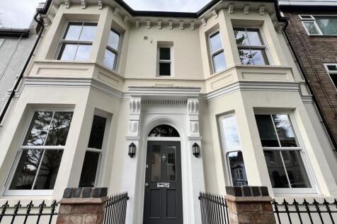 9 Leicester Street, Leamington Spa photo 2