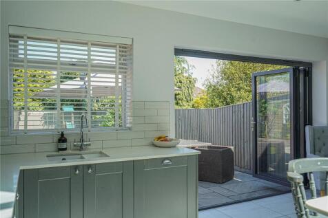 Bi-Folds