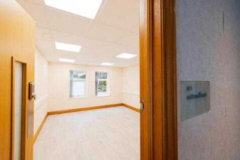 Oaktree Business Centre-67.jpg