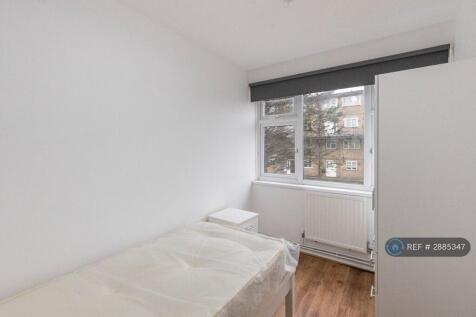 Wellington Road, Tilbury, RM18 photo 5