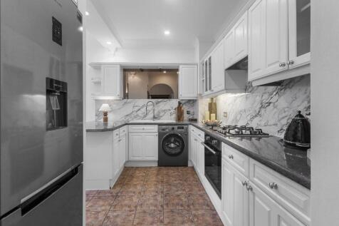 Holland Park Avenue, London photo 4