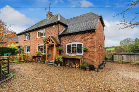 Edenbridge, TN8 - property photo