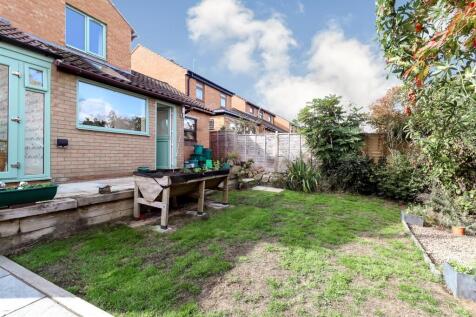 4-bed-house-prestbury (34).jpg