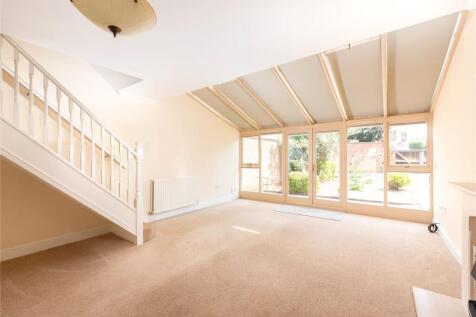 Sitting/Dining Room