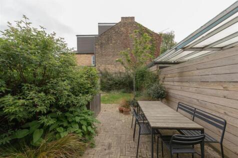 Wellington Road, E17