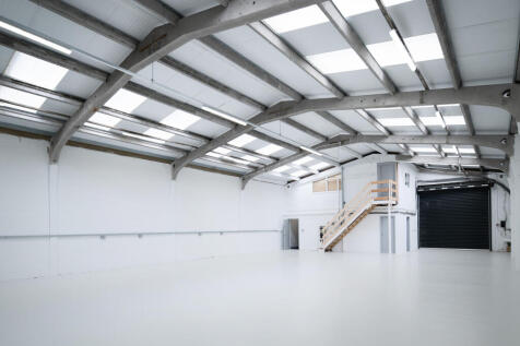 Light Industrial to rent Image 3